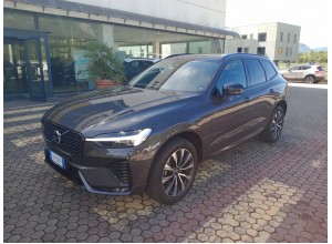 VOLVO XC60 B4 BENZINA FWD PLUS DARK AZIENDALE !!!!|